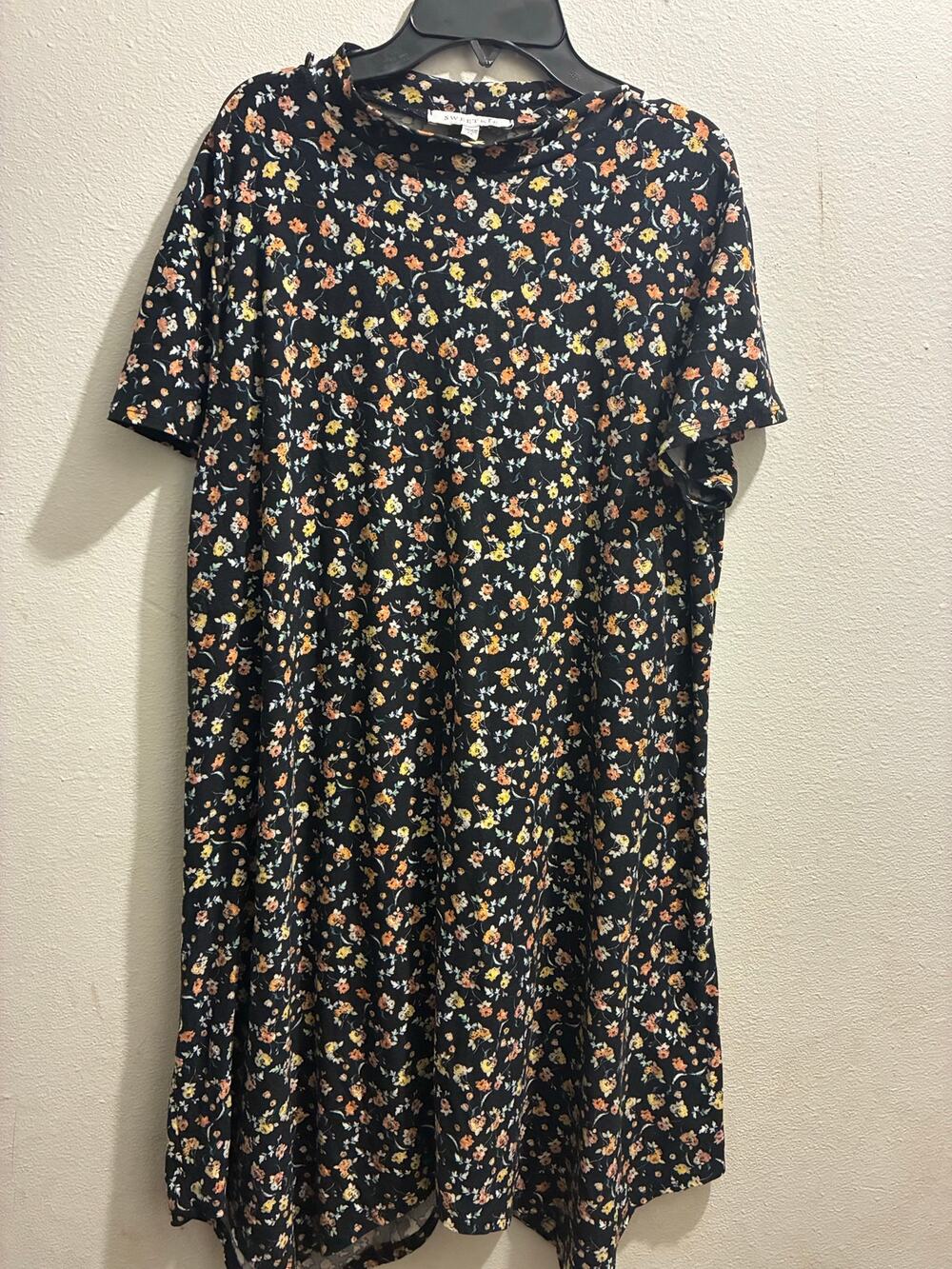 Sweetkie Black Ditsy Floral Short Sleeve Dress 1X